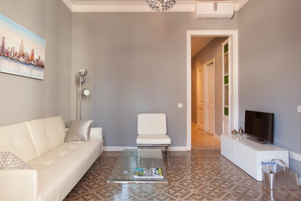 Enjoy Apartments Sofia Barcelona Exterior photo